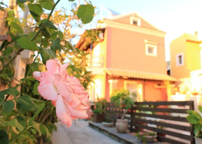 Mariastella Agios Gordios 2 アパート *